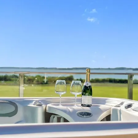 Pool - Sea View - Jacuzzi