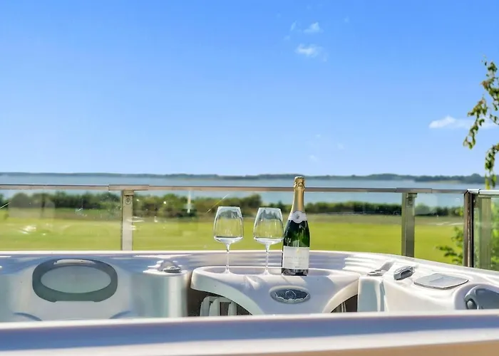 Pool - Sea View - Jacuzzi